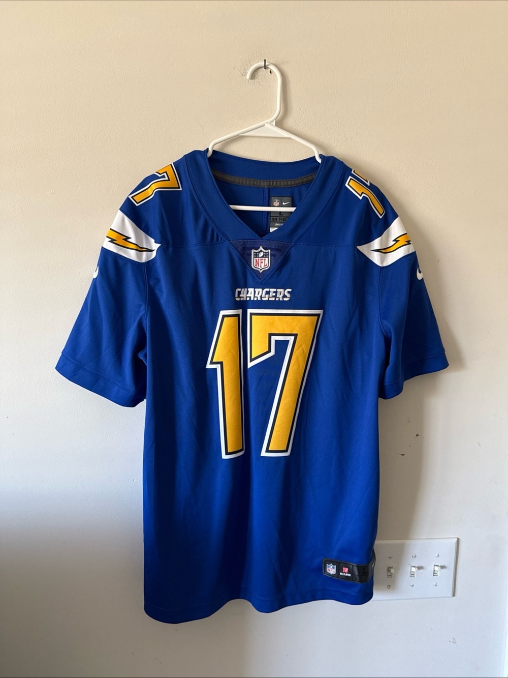 Men's Nike Philip Rivers #17 LA Chargers Vapor Lmtd Color Rush Jersey Sz L RARE